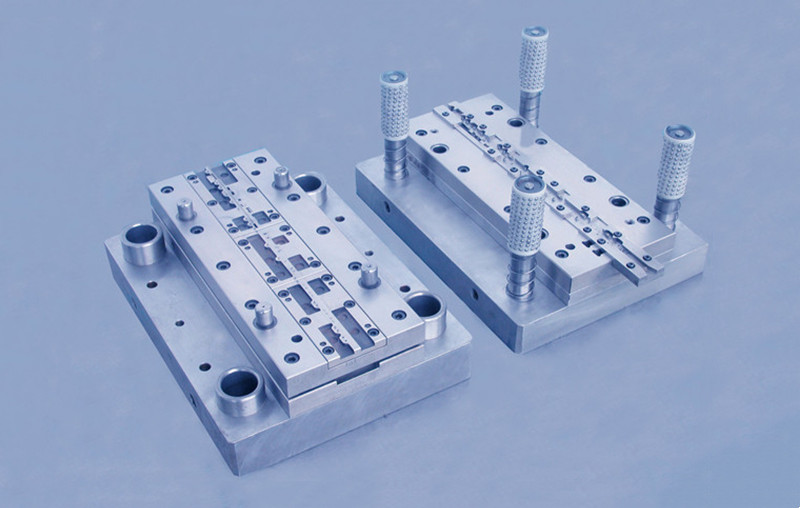 淺談(tan)成型溫(wēn)度控制(zhi)方法